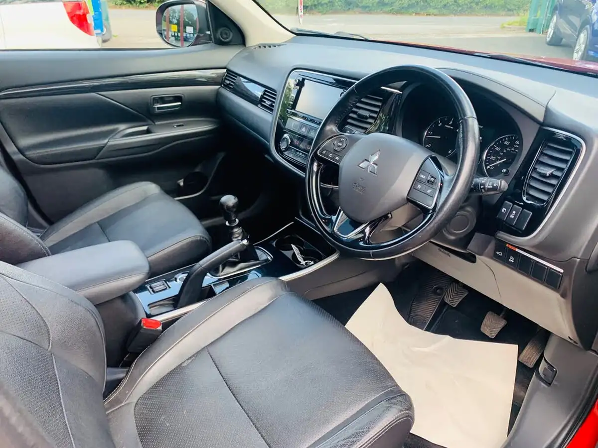 2018-mitsubishi-outlander-22di-d-4-big-22