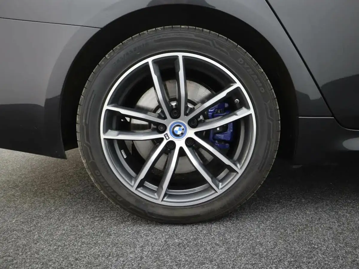2022-bmw-5-series-20-530e-m-sport-touring-5d-big-6