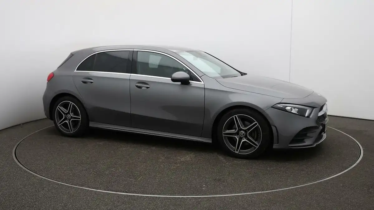 2020-mercedes-benz-a-class-20d-a200d-amg-line-hatchback-5d-big-43