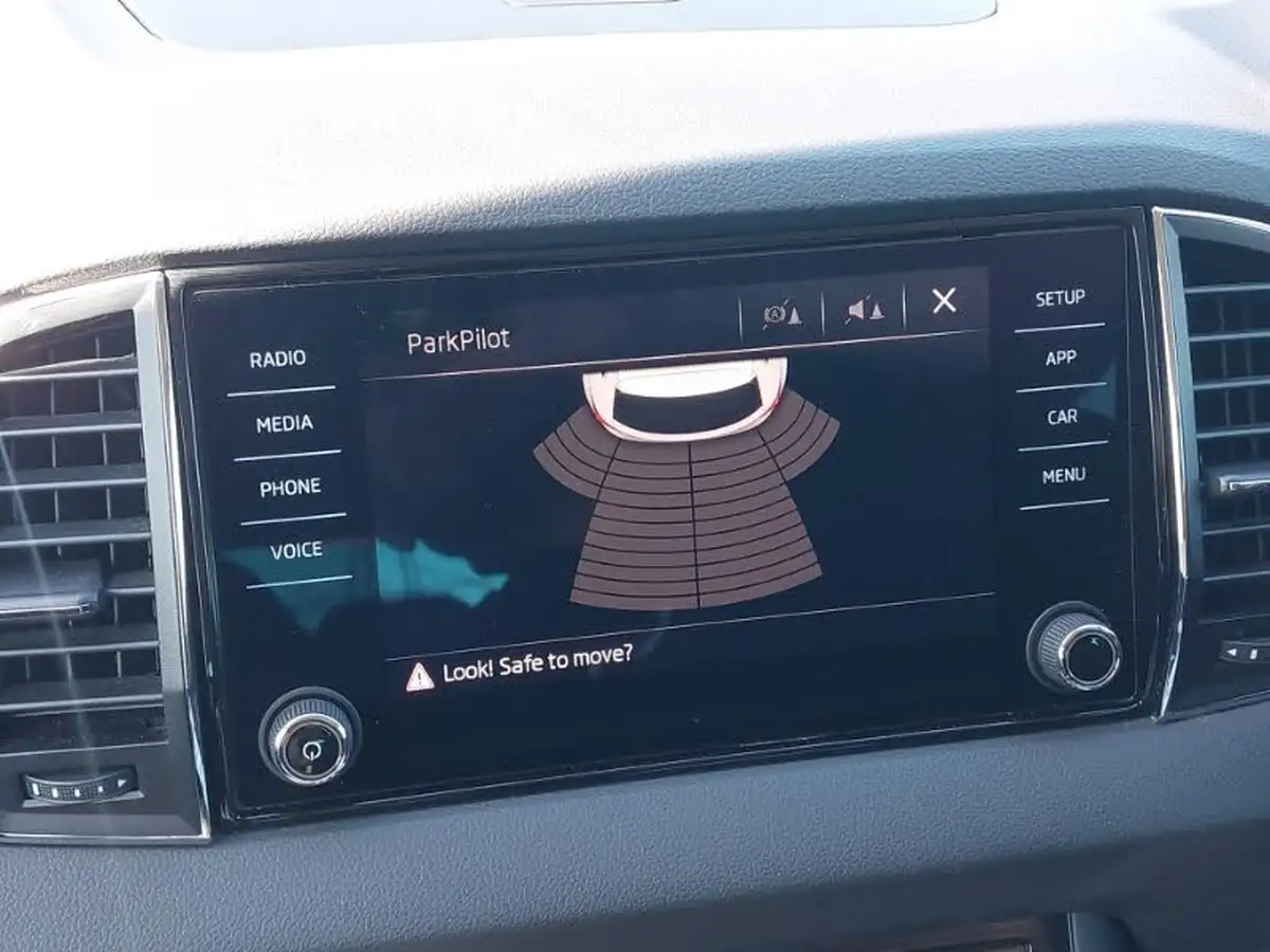 2019-skoda-karoq-16tdi-se-big-13