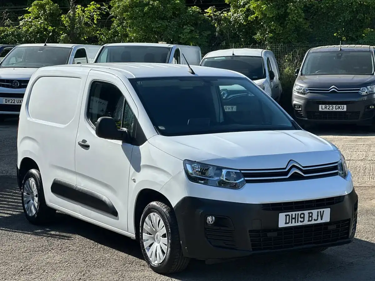 2019-citroen-berlingo-16bluehdi-650-enterprise-big-0