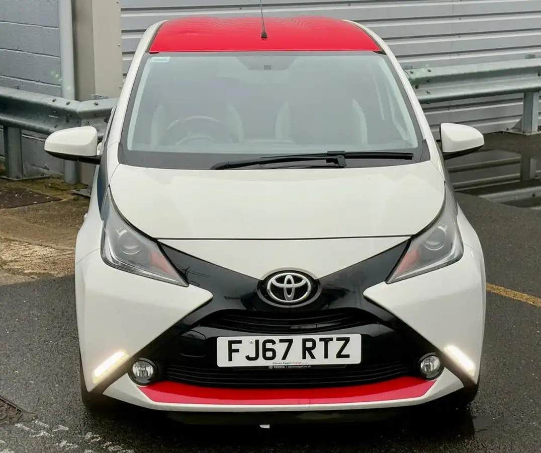 2017-toyota-aygo-10-vvt-i-x-press-71bhp-big-3