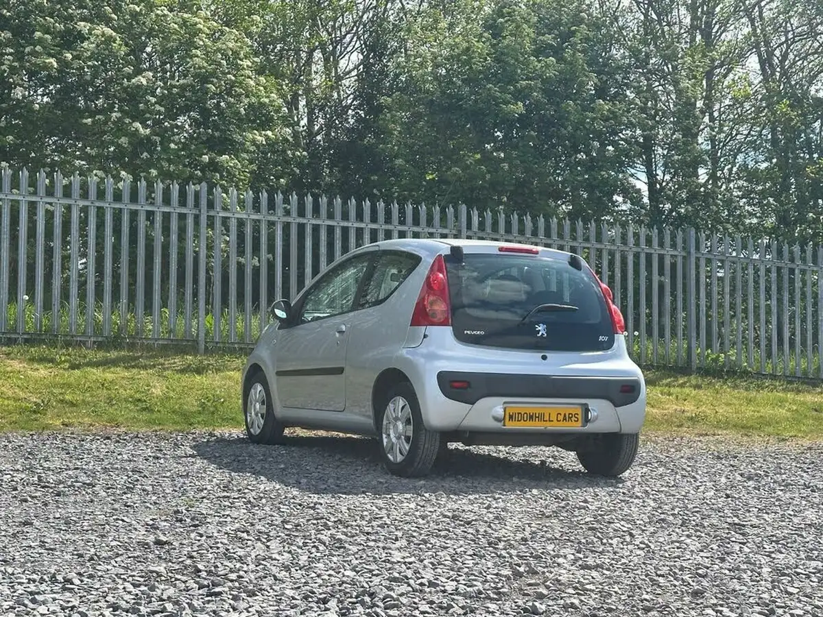 2009-peugeot-107-10-urban-12v-3d-big-6