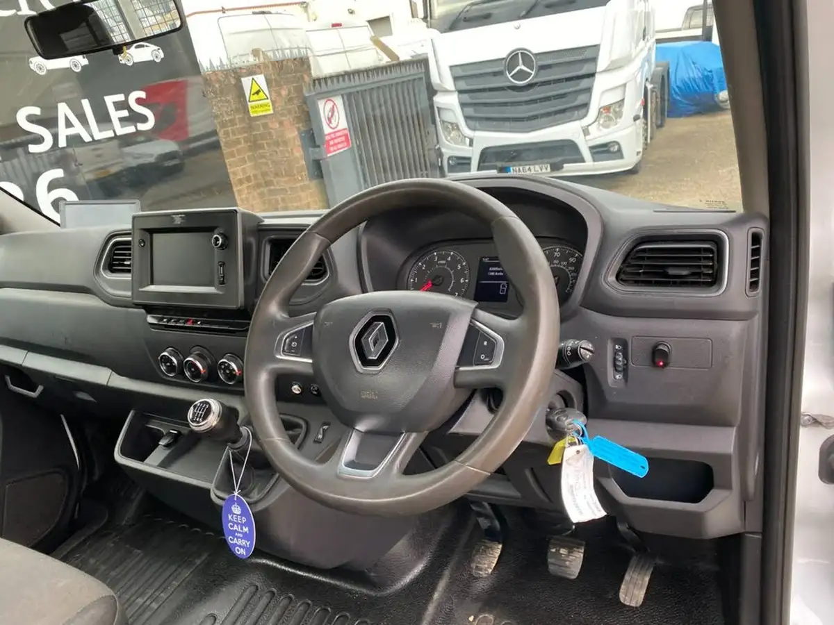 2021-renault-master-23dci-ll35-150-business-energy-chassis-cab-big-8