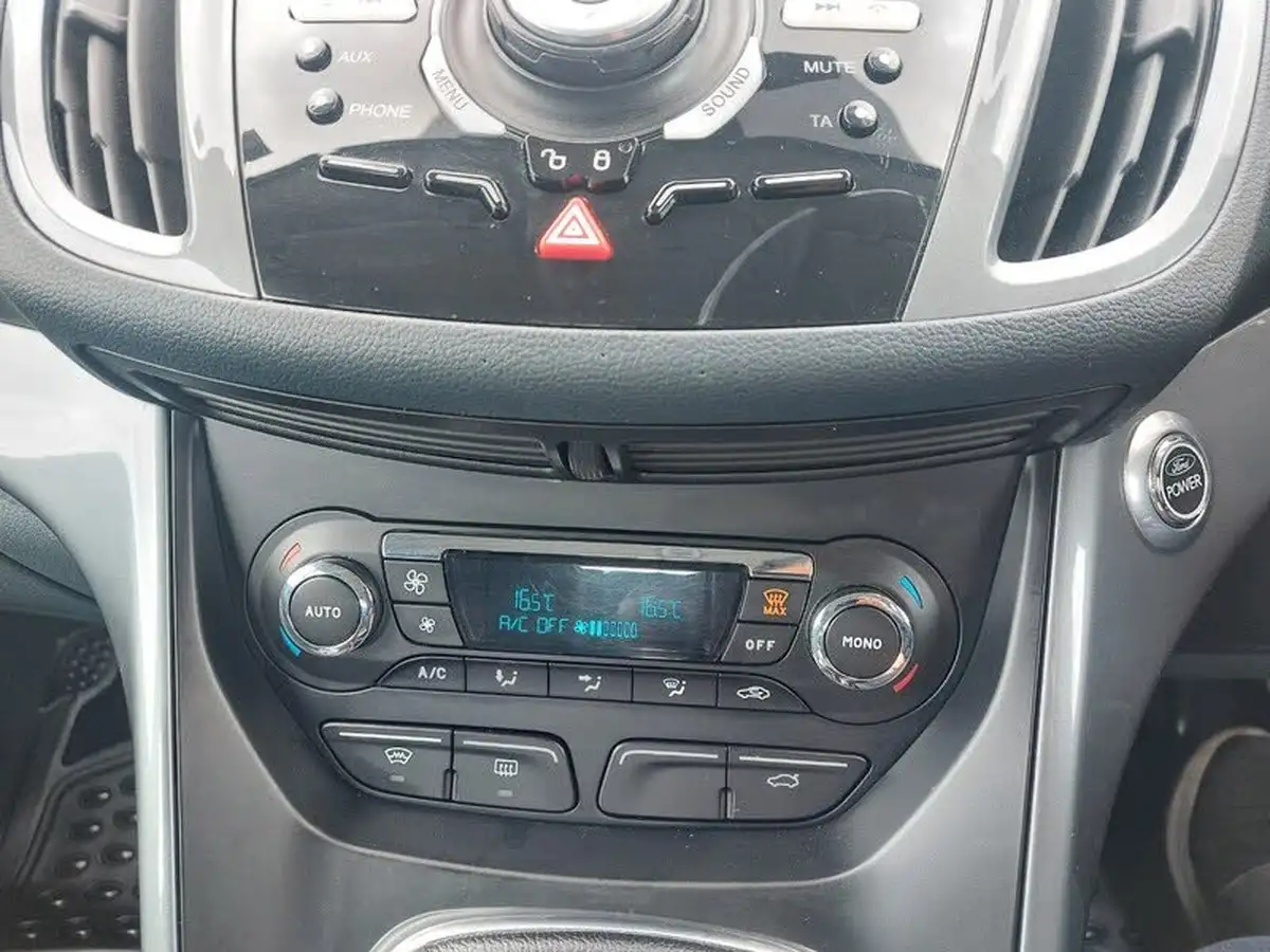 2012-ford-c-max-20td-titanium-140ps-big-20