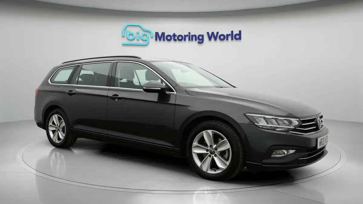 2021-volkswagen-passat-20tdi-se-nav-150ps-estate-5d-big-0
