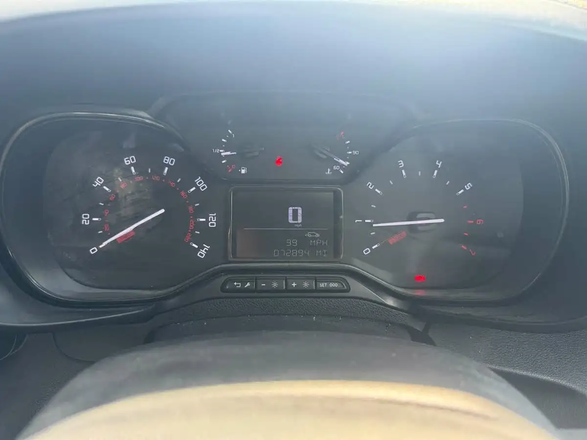 2021-citroen-berlingo-15bluehdi-650-enterprise-ss-big-30