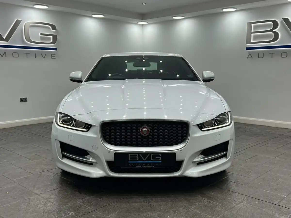 2015-jaguar-xe-20td-r-sport-180ps-auto-big-4