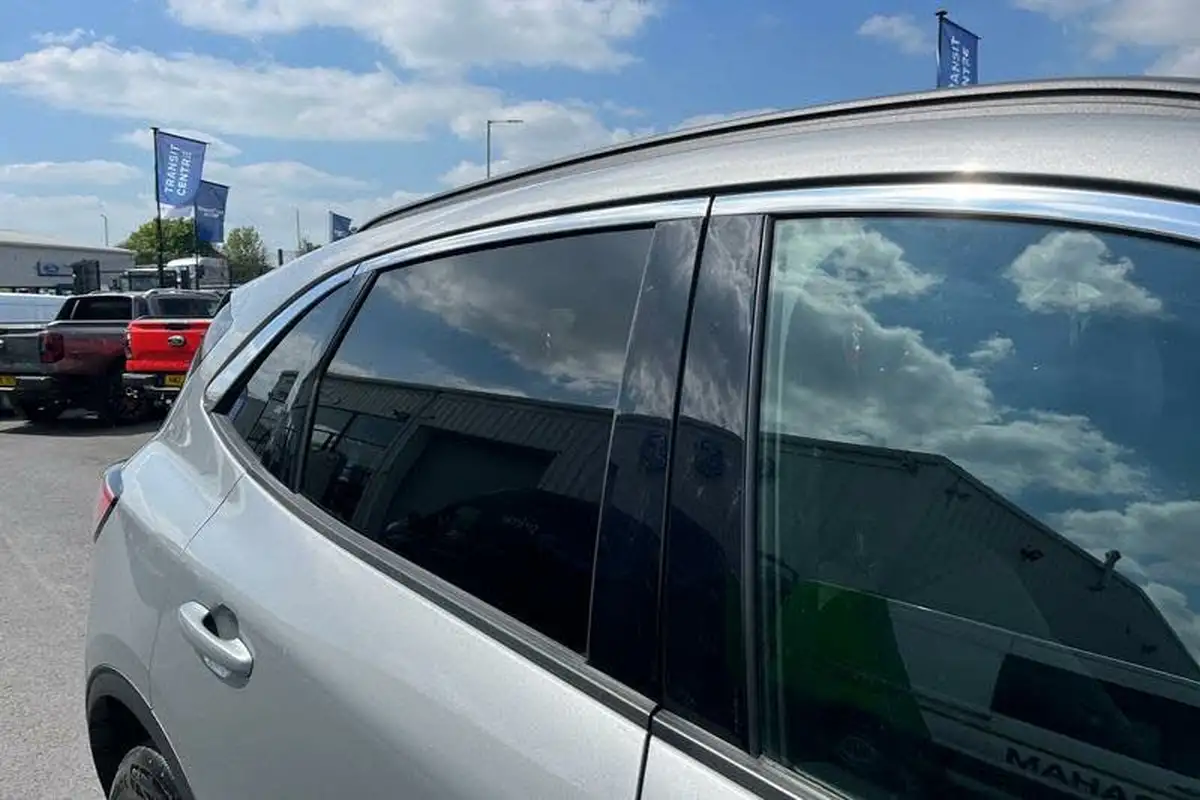 2022-ford-kuga-big-37