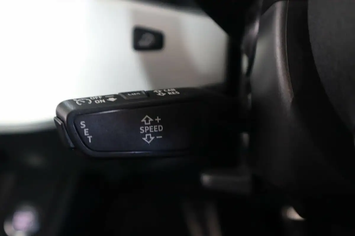 2021-audi-a4-20-35-tdi-s-line-big-19