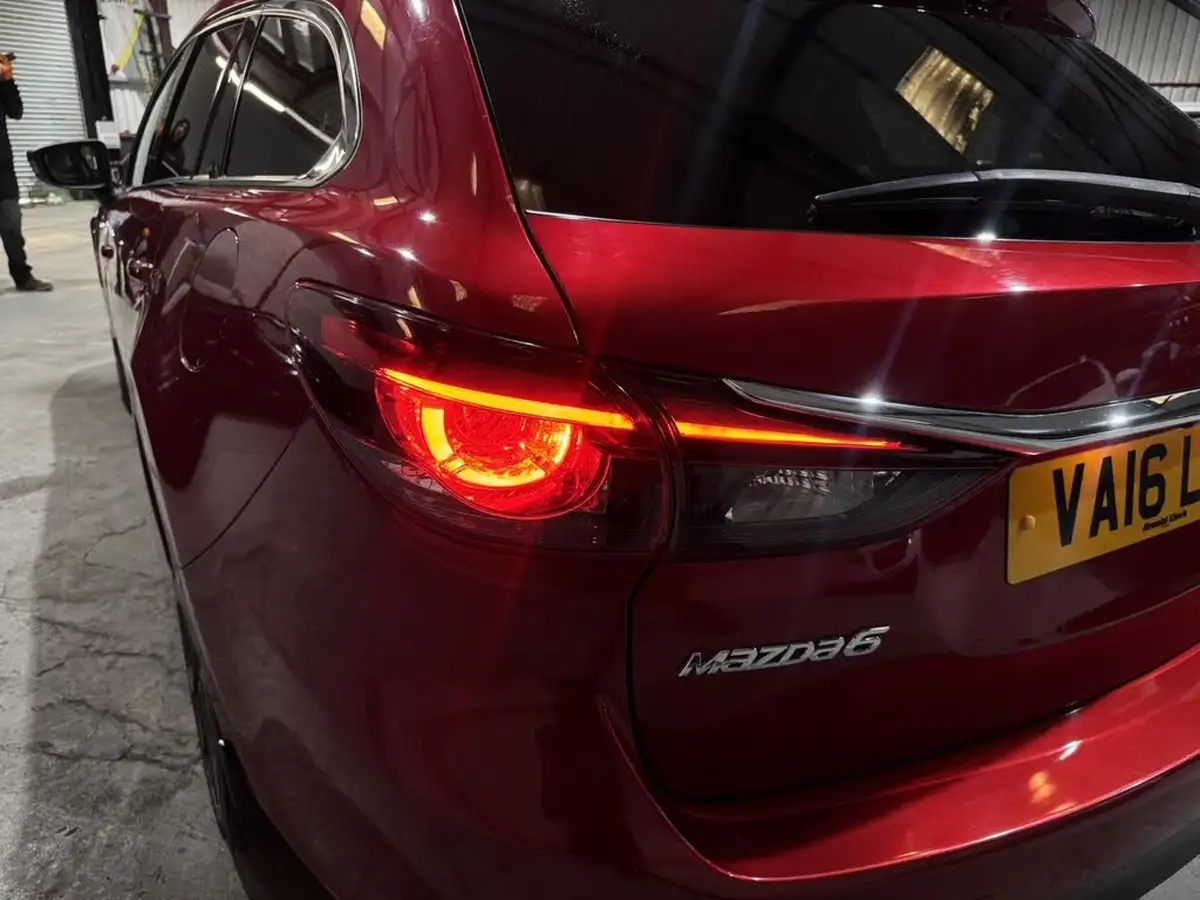 2016-mazda-mazda6-22td-sport-nav-175ps-skyactiv-d-tourer-5d-auto-big-47