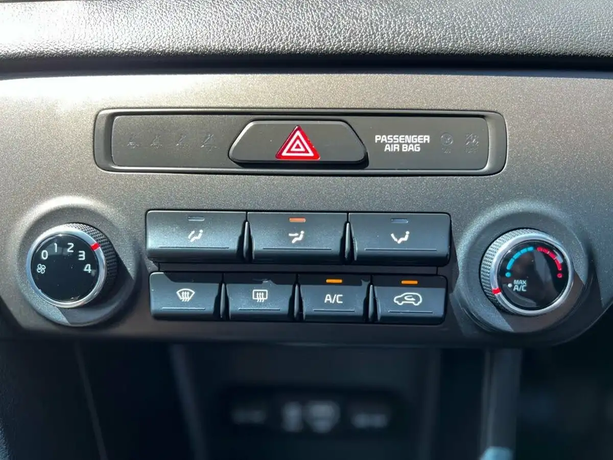 2018-kia-sportage-16-gdi-1-big-30
