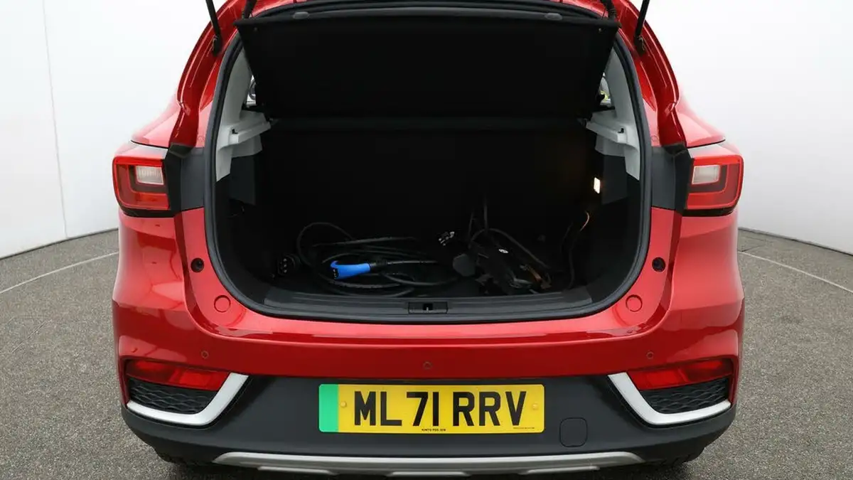 2021-mg-zs-suv-e-exclusive-ev-big-17
