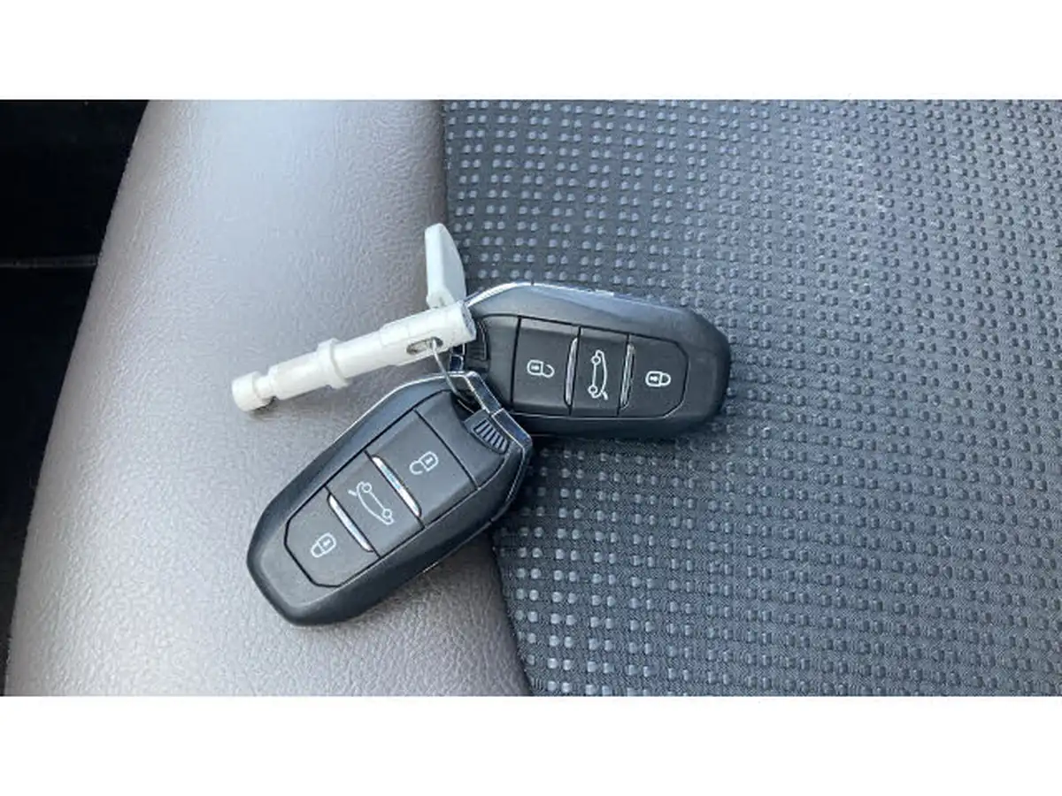 2020-citroen-grand-c4-spacetourer-12-puretech-feel-plus-ss-big-19