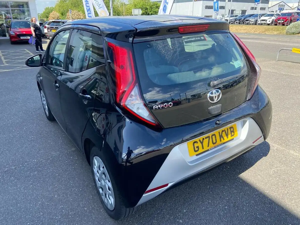 2020-toyota-aygo-10-vvt-i-x-play-big-4