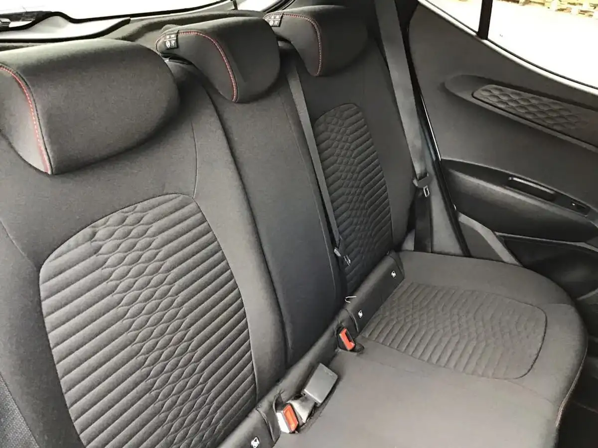 2024-hyundai-i10-10-t-gdi-n-line-90ps-two-tone-roof-big-11