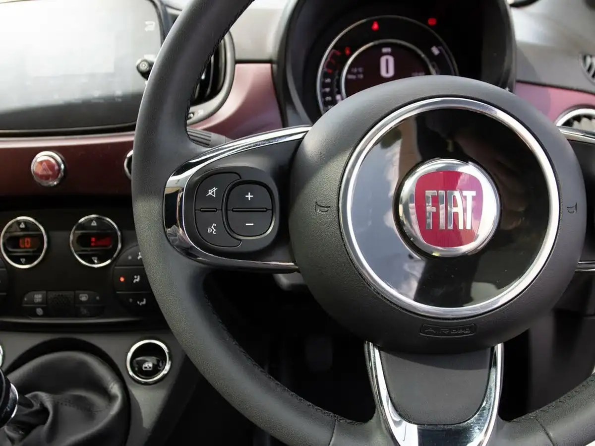 2020-fiat-500-10-star-big-18