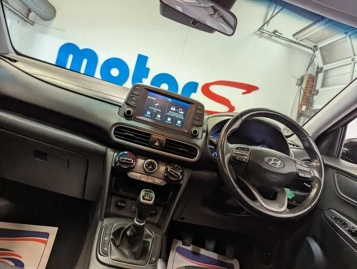 2018-hyundai-kona-10-t-gdi-se-big-14