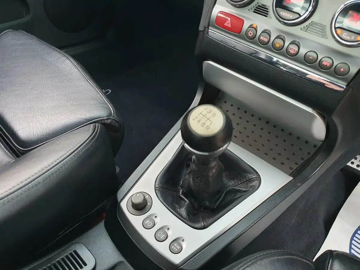 2003-alfa-romeo-156-32-gta-big-35