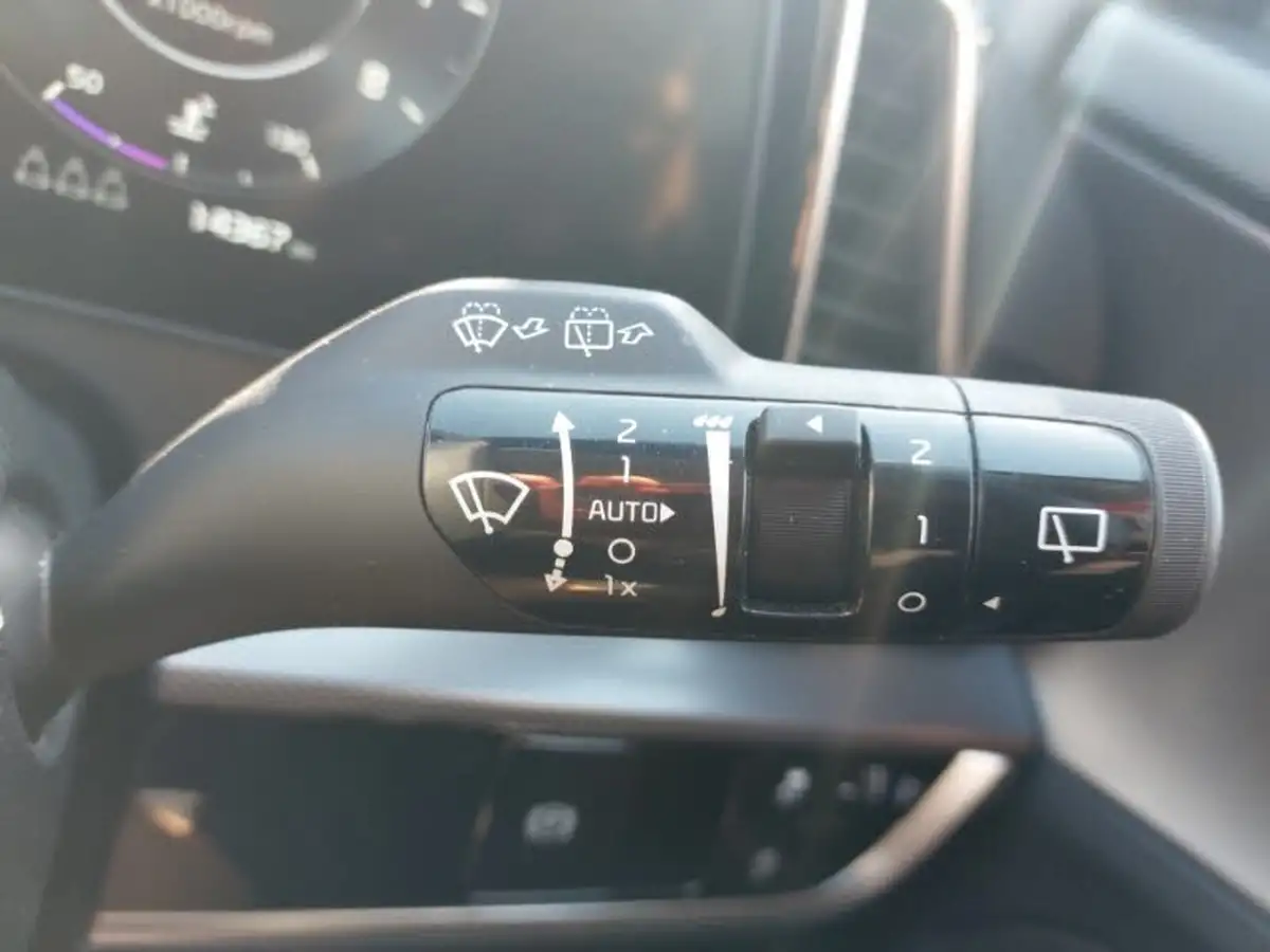 2024-kia-sportage-16-t-gdi-3-148bhp-big-15
