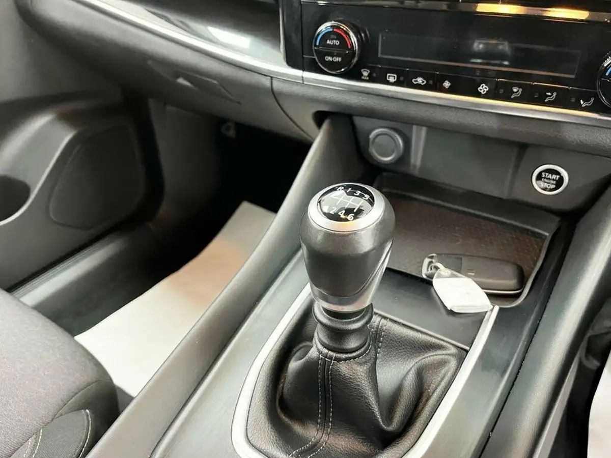 2022-nissan-qashqai-13-dig-t-n-connecta-140ps-big-20