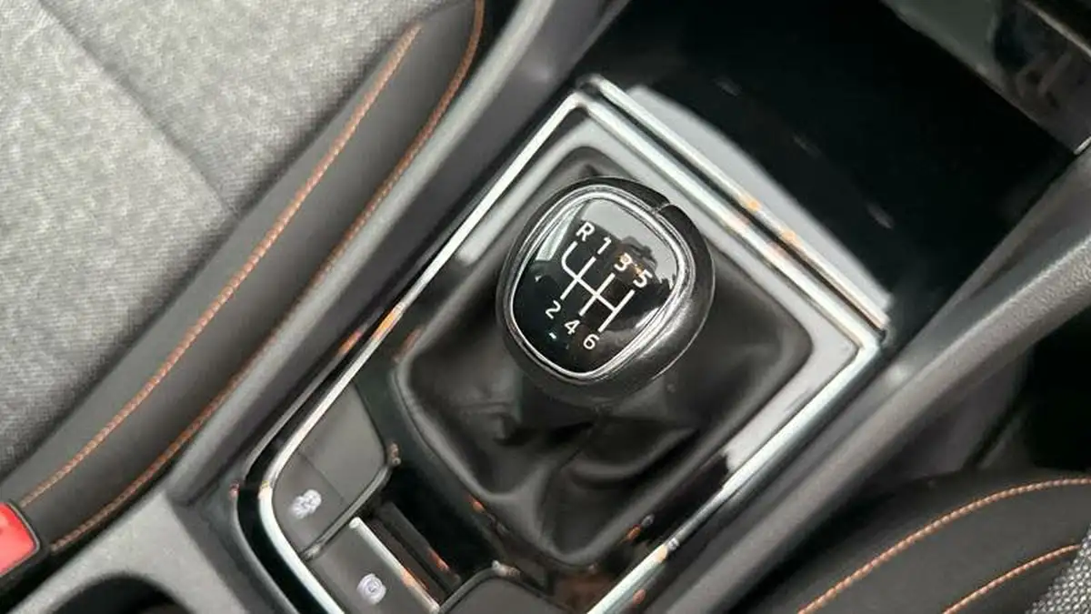 2021-skoda-karoq-15-tsi-se-drive-big-11