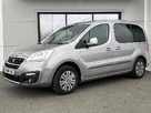 2018-peugeot-partner-small-12
