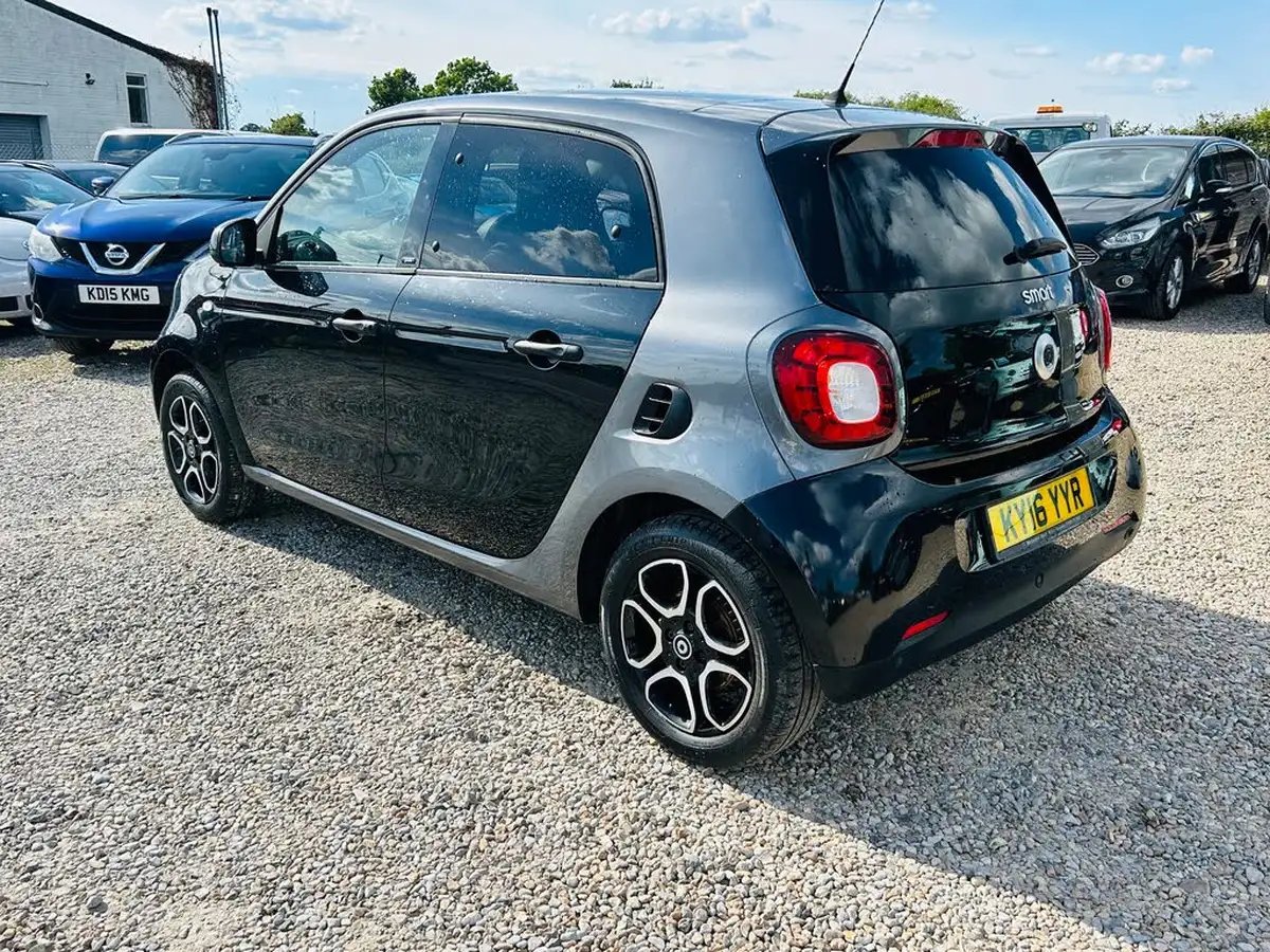 2016-smart-forfour-09-prime-premium-plusss-big-6