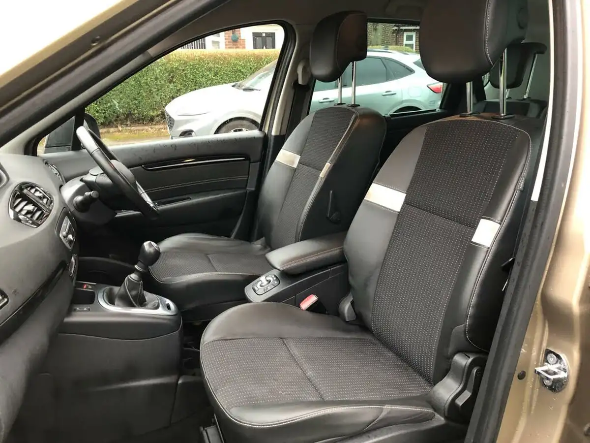 2014-renault-scenic-15td-dynamique-tom-tom-energy-ss-big-40