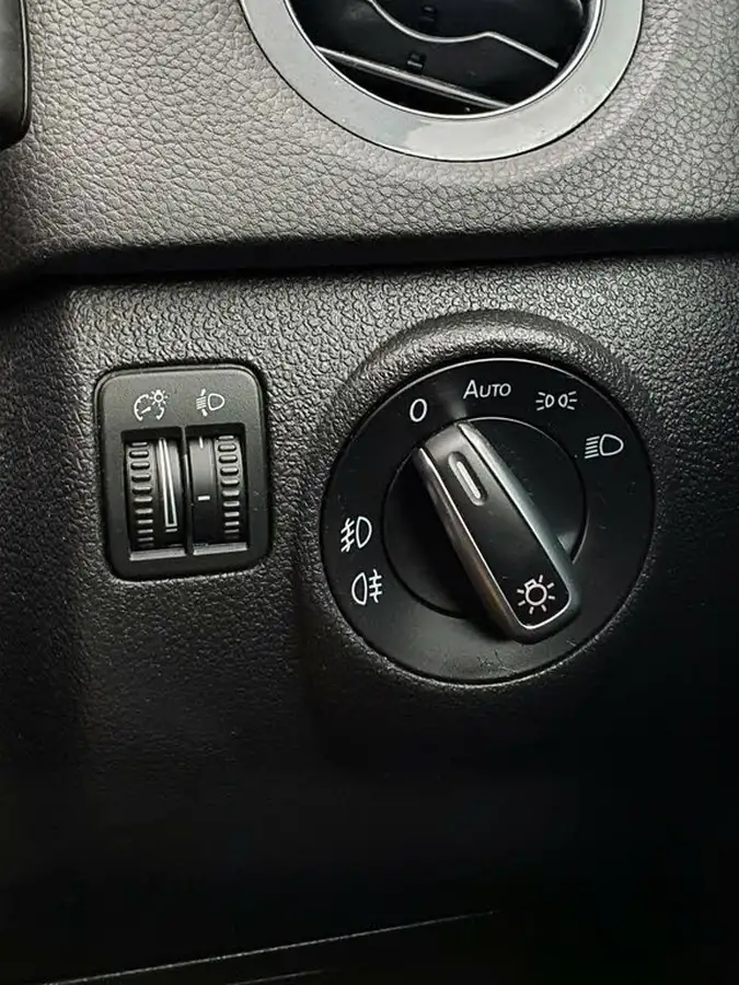 2014-volkswagen-tiguan-20tdi-match-140ps-2wd-bluemotion-tech-big-40
