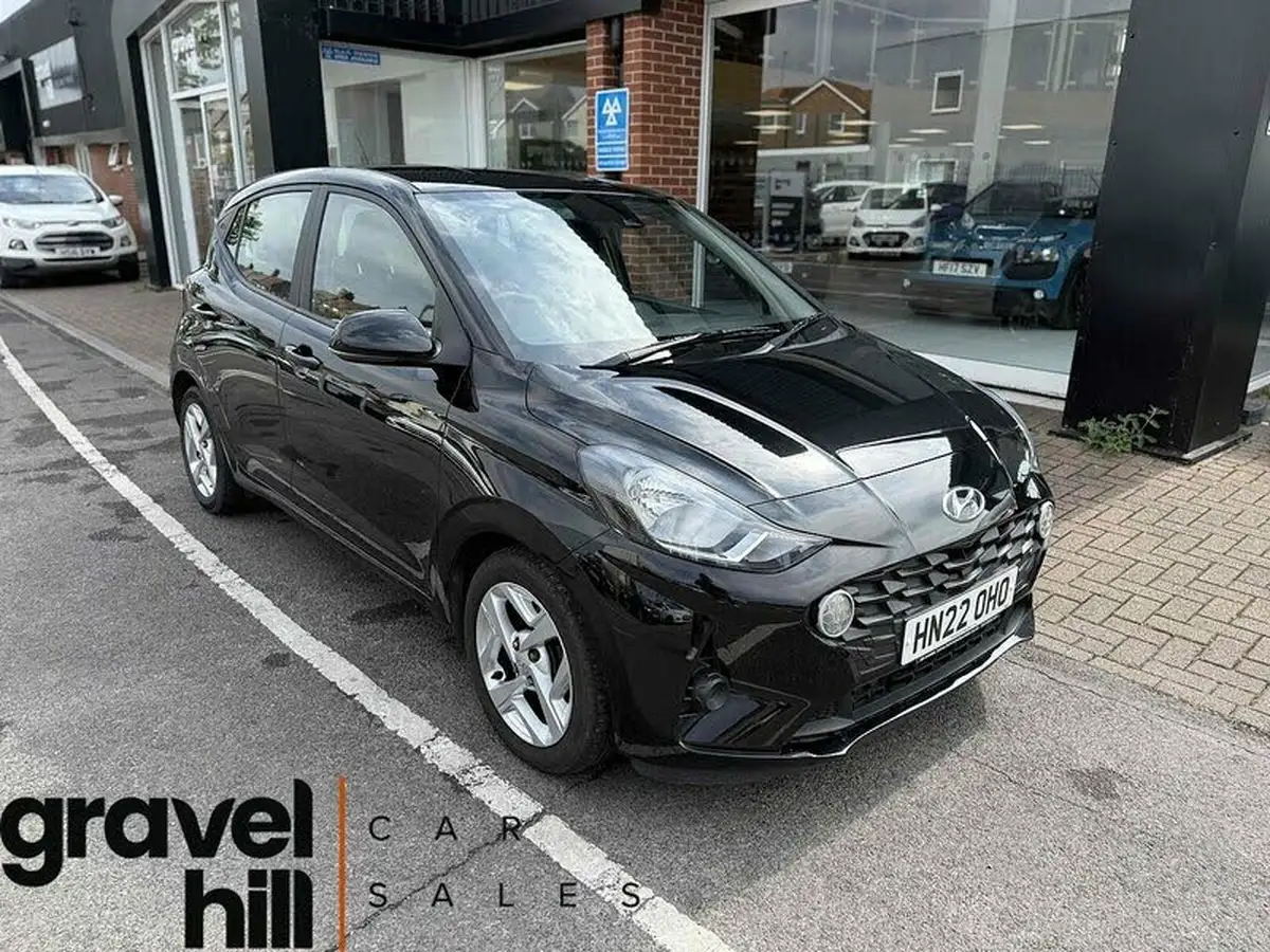 2022-hyundai-i10-10-se-connect-big-0