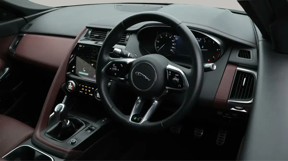 2022-jaguar-e-pace-20-d165-r-dynamic-se-big-8
