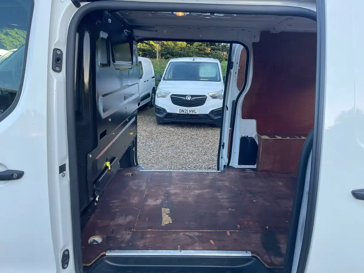 2020-citroen-dispatch-15bluehdi-enterprise-xl-1000-100pseu6dt-e-big-20