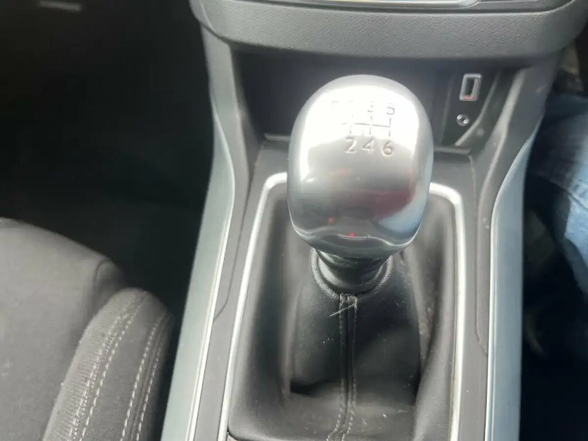 2015-peugeot-308-16-bluehdi-allure-16-bluehdi-big-7