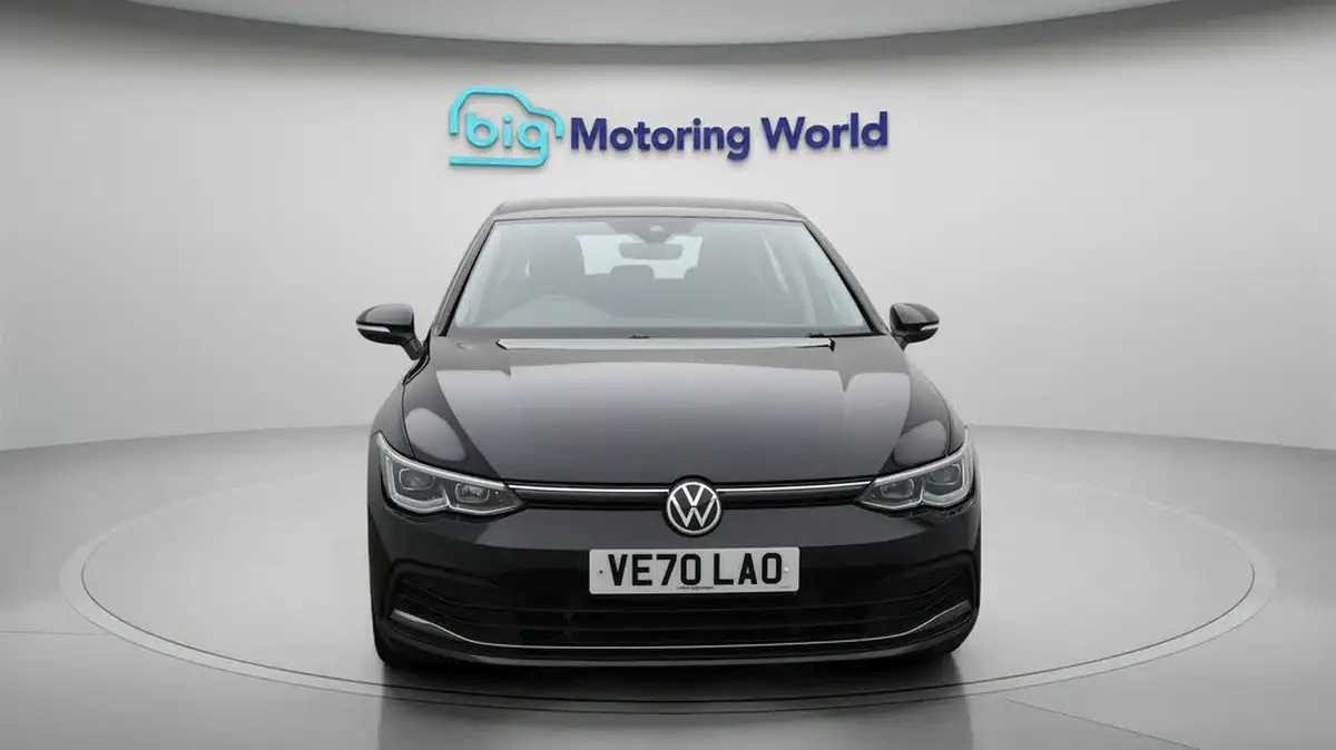 2021-volkswagen-golf-15-tsi-style-150ps-hatchback-big-2
