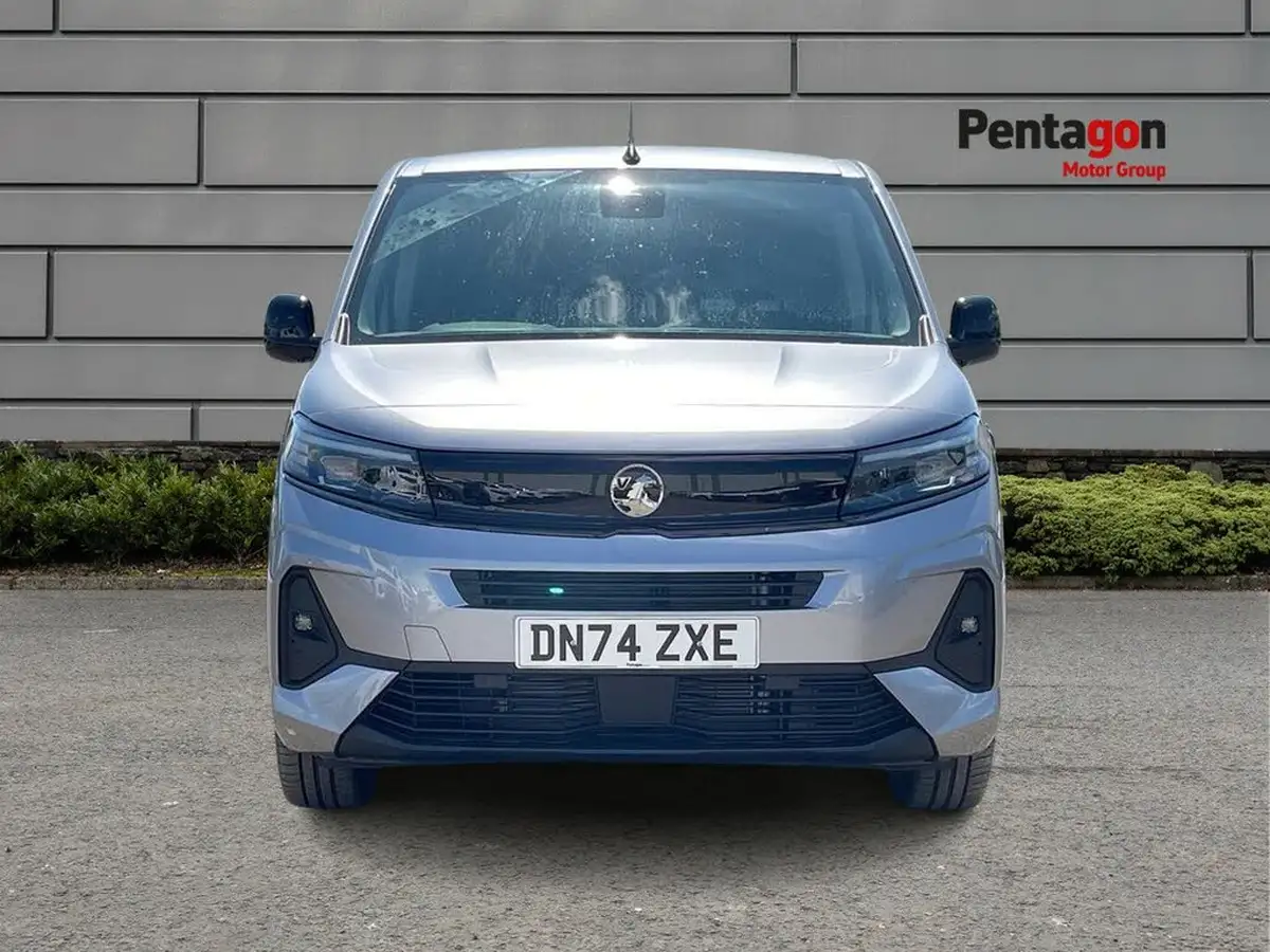 2025-vauxhall-combo-15cdti-pro-100pseu6e-big-15
