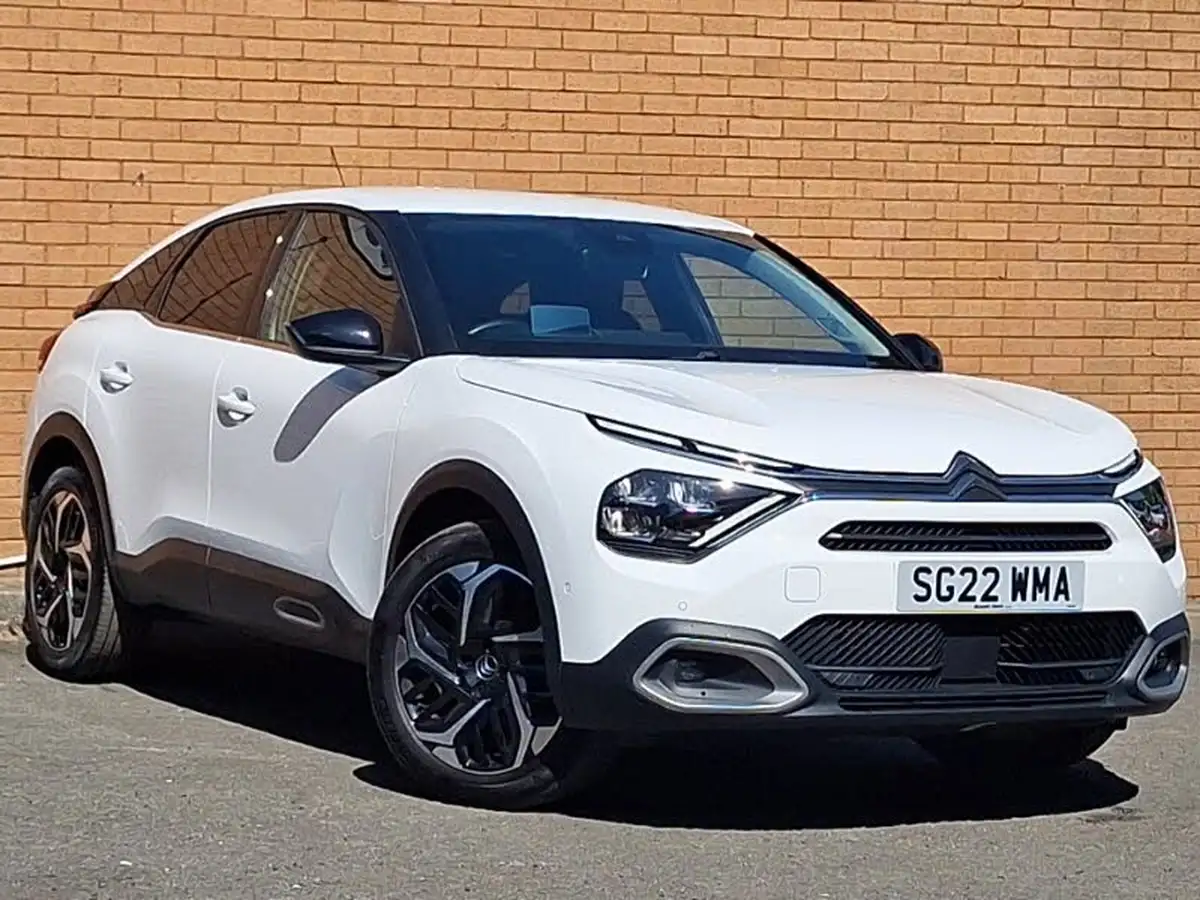 2022-citroen-c4-12-puretech-shine-130ps-big-0
