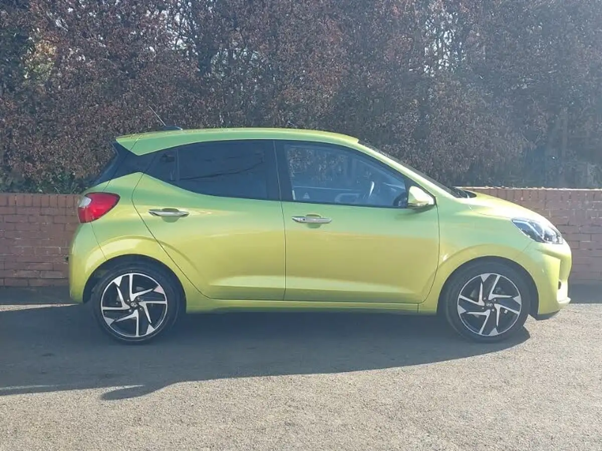 2024-hyundai-i10-10-premium-63ps-auto-big-11