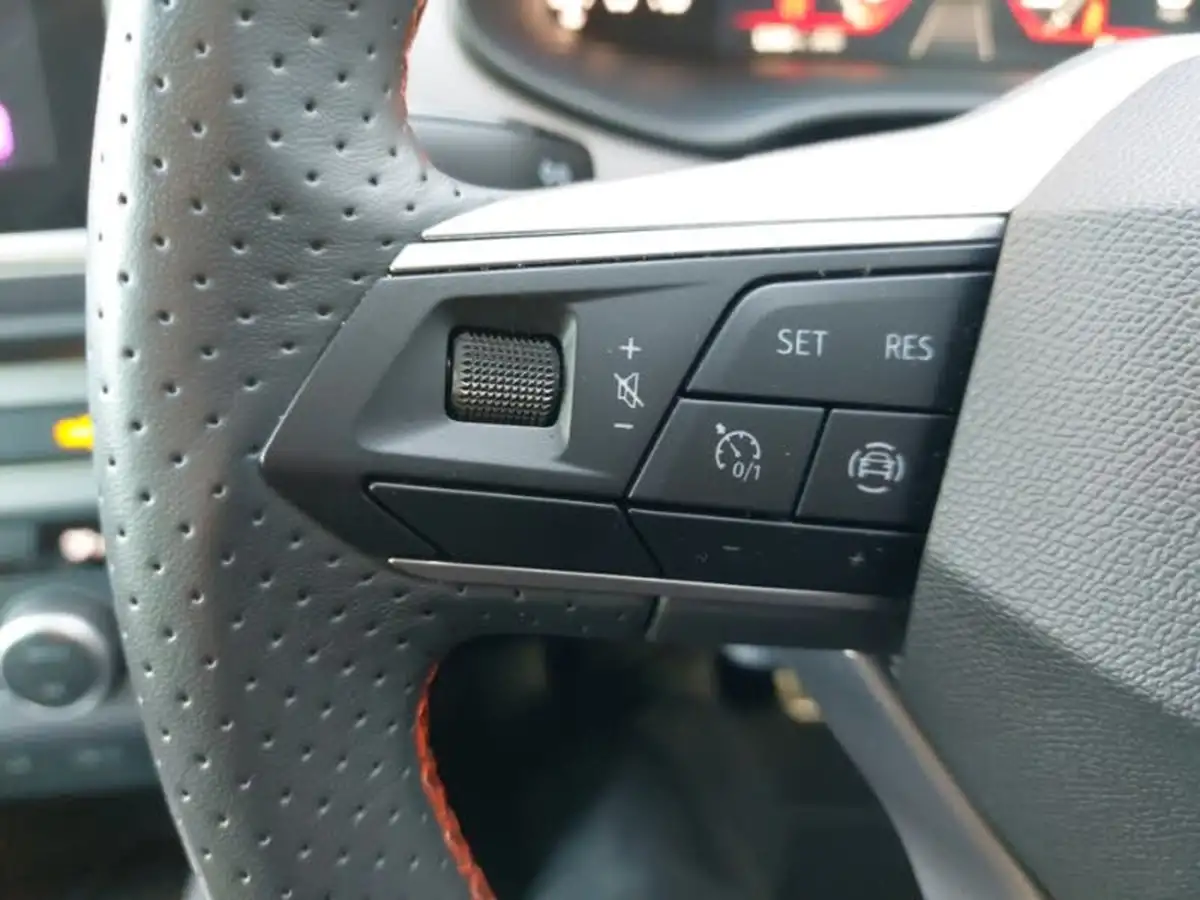 2024-seat-ateca-15-ecotsi-fr-big-17