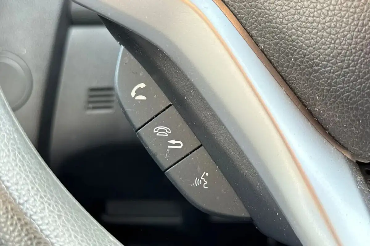 2018-honda-jazz-13-i-vtec-se-cvt-big-32