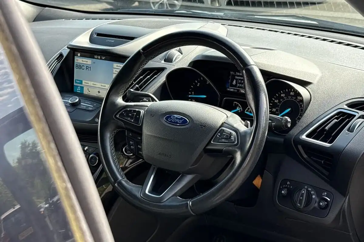 2017-ford-kuga-20tdci-st-line-180ps-awd-powershift-big-30