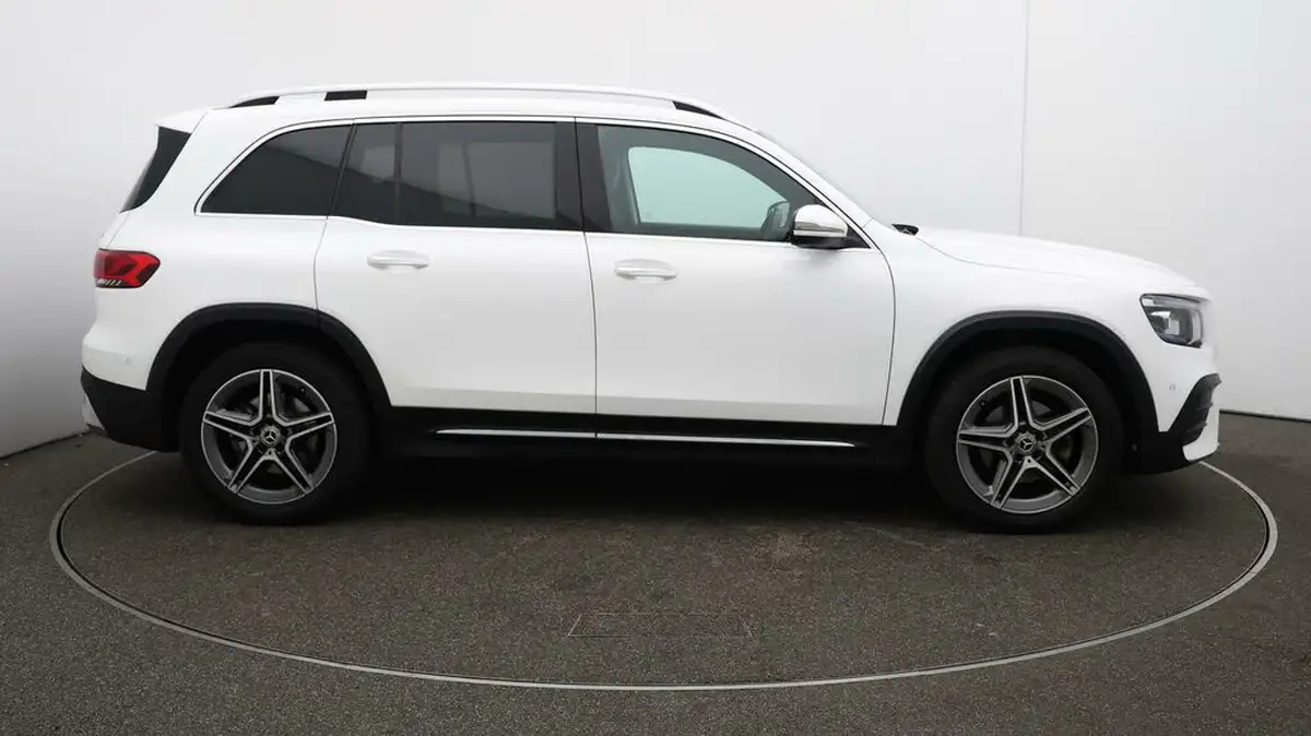 2020-mercedes-benz-glb-class-20d-glb220d-amg-line-premium-5-big-53