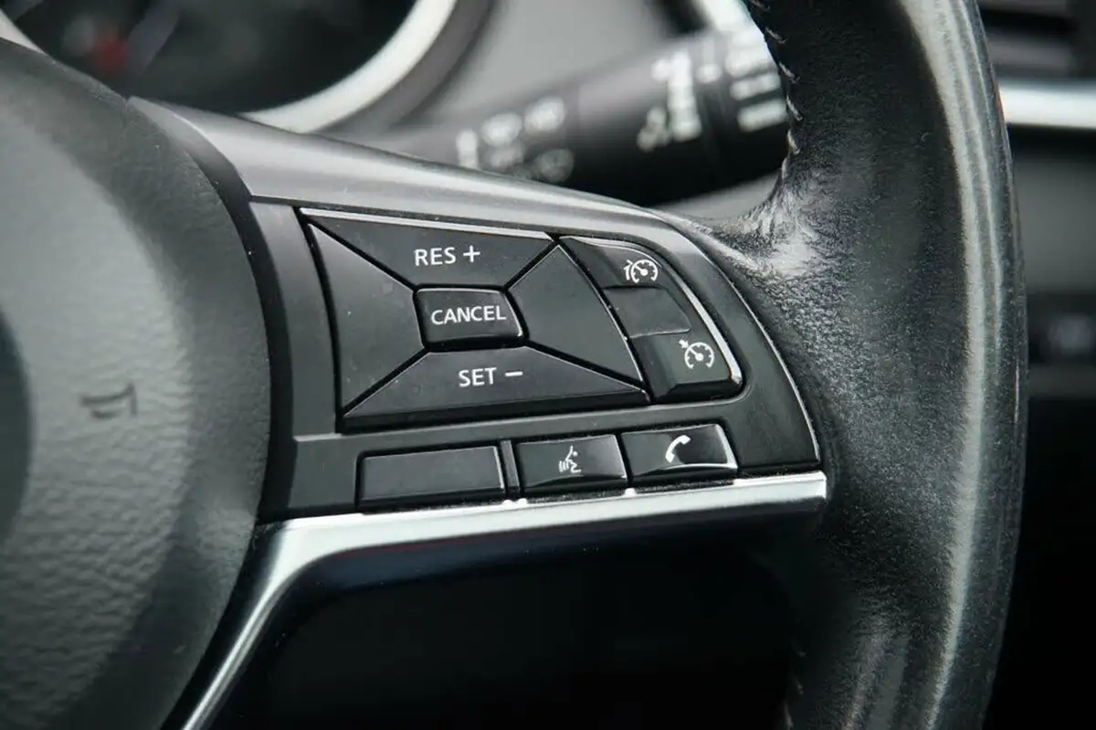 2019-nissan-qashqai-13-dig-t-tekna-140ps-big-12