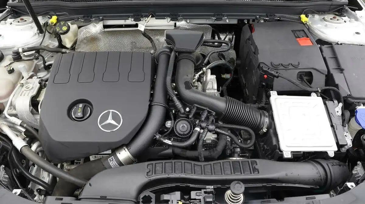 2021-mercedes-benz-a-class-13-a180-sport-executive-hatchback-5d-7g-dct-big-18