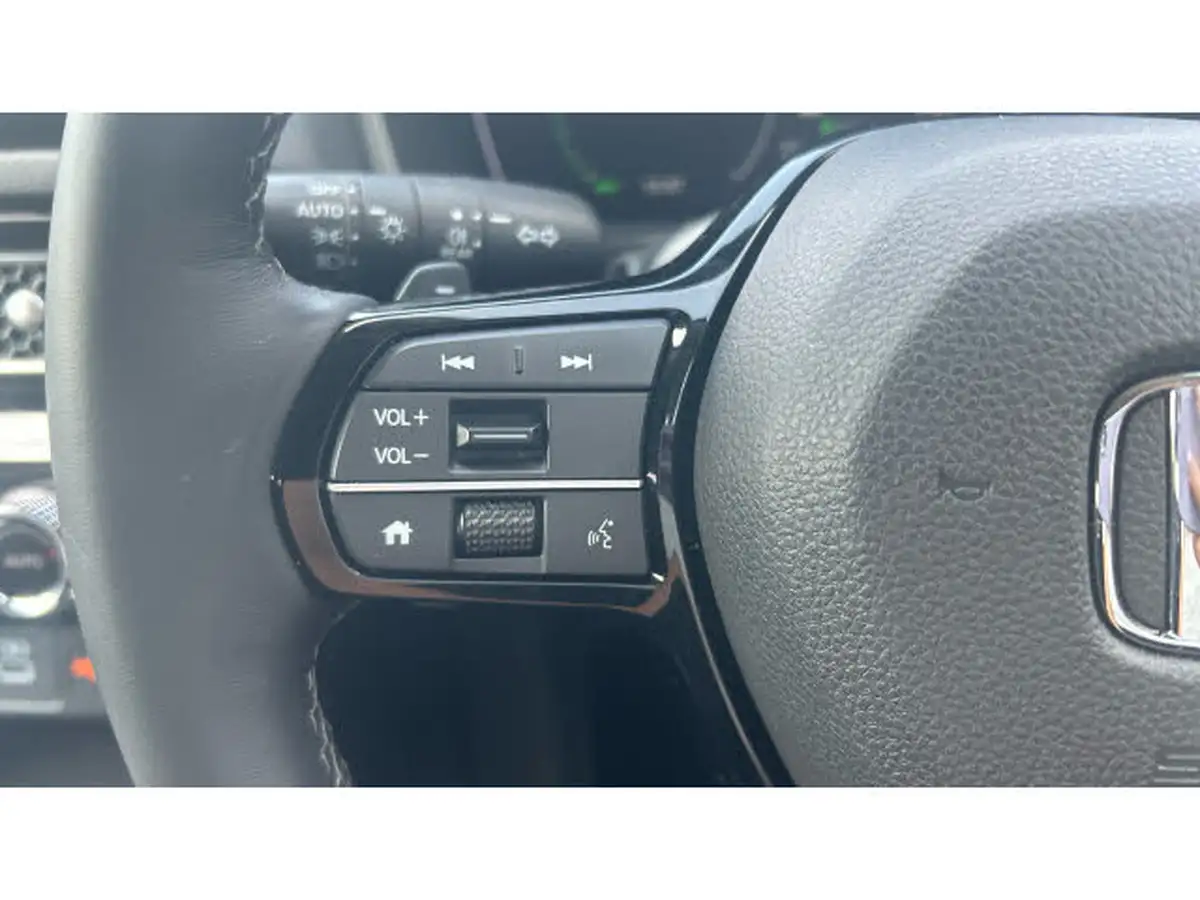2025-honda-civic-20-i-mmd-elegance-big-13