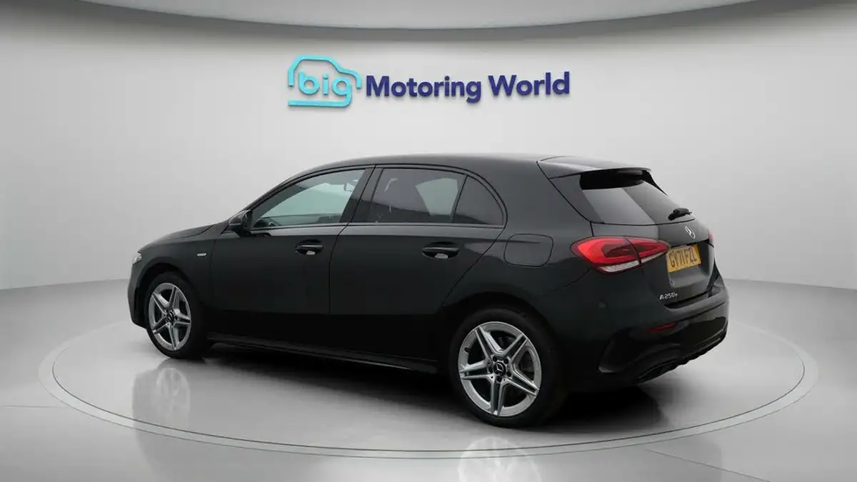 2021-mercedes-benz-a-class-13-a250e-amg-line-edition-hatchback-5d-big-5