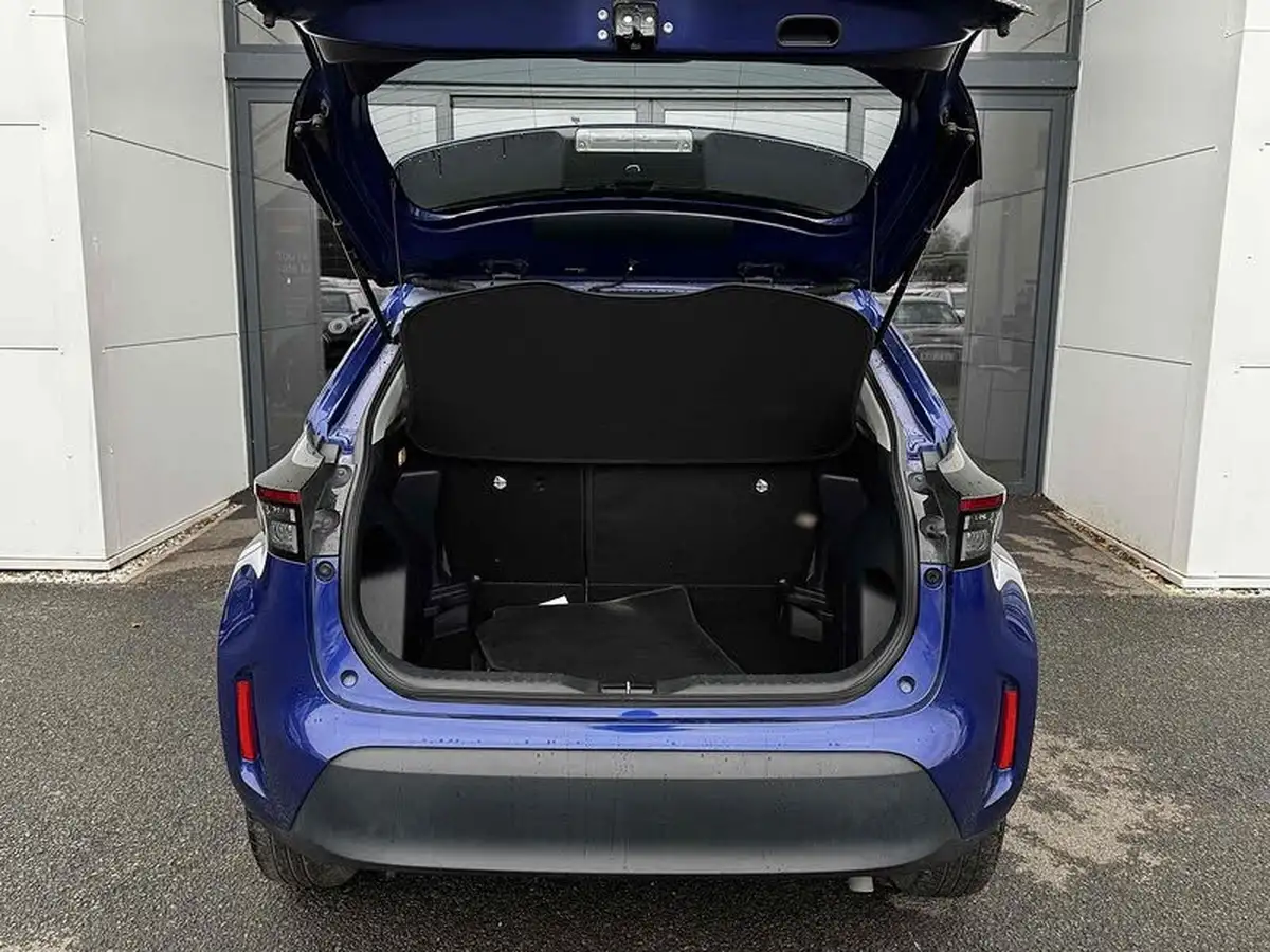 2022-toyota-yaris-cross-15-vvt-i-icon-big-3