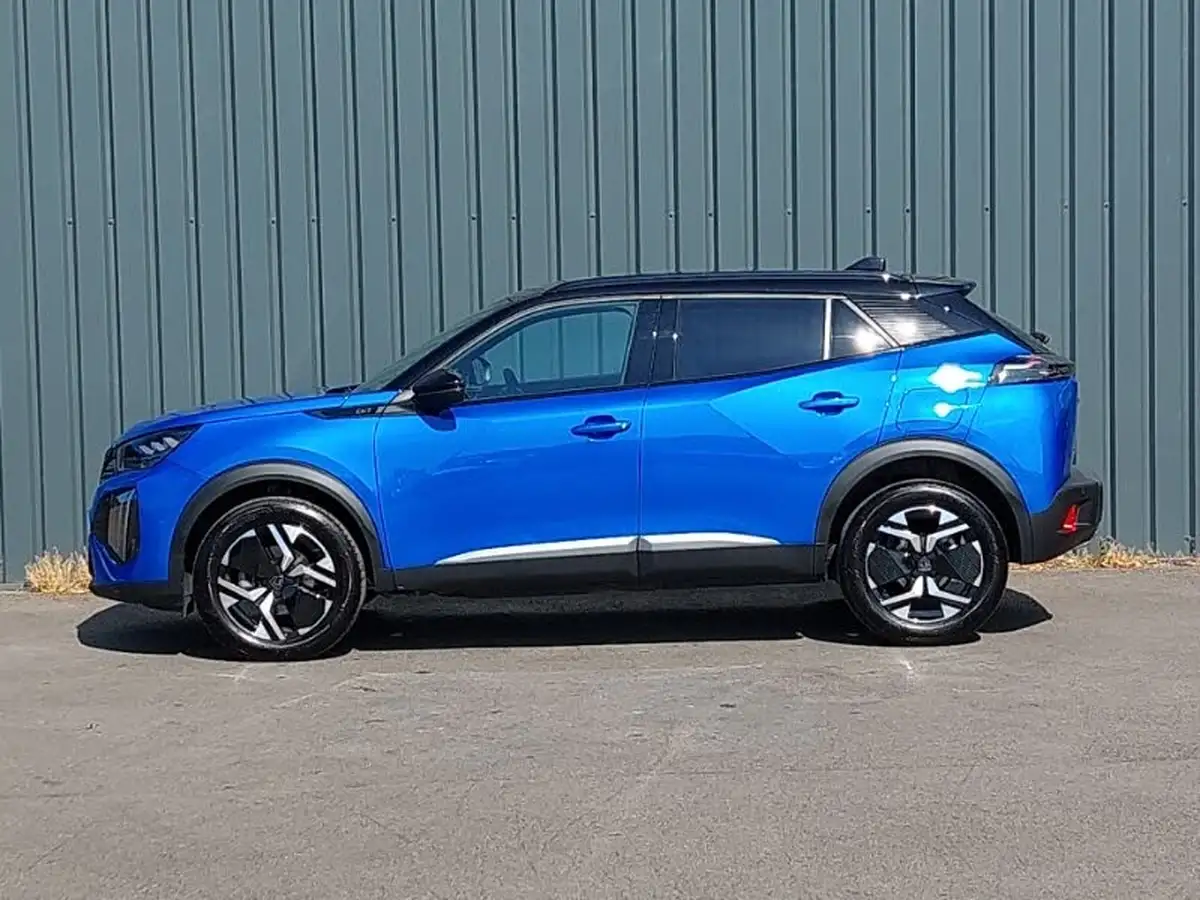 2024-peugeot-2008-suv-12-puretech-gt-130ps-eat8-big-3