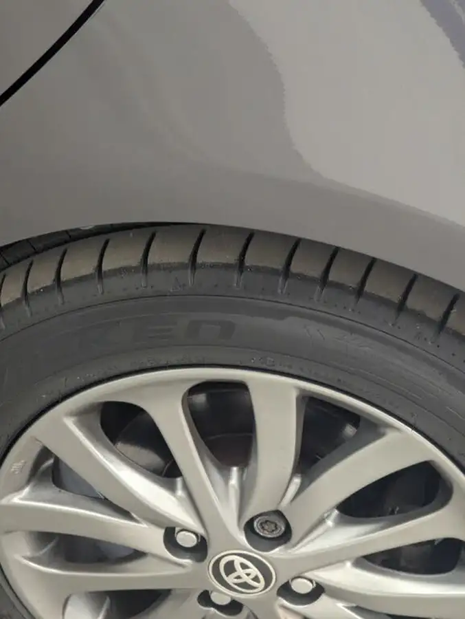2016-toyota-yaris-133-icon-vvt-i-5d-big-34