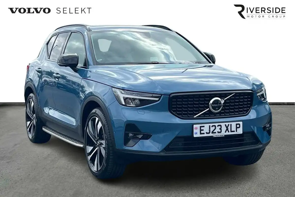 2023-volvo-xc40-20-b4-ultimate-big-0